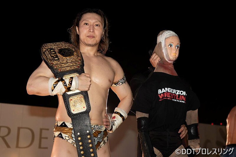 【DDT】9・28後楽園KO-D無差別戦へ異例の試合中公開調印式 ヨシヒコが王者・平田をKO