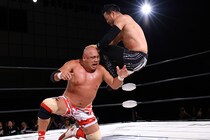 【NOAH】KENTAがブサイク弾6連発で野獣狩り “睨み合い作戦”は失敗もN-1・4勝目で望みつなぐ