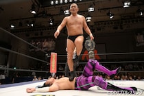 【DDT】鈴木が正田粉砕でUNIVERSAL王座V5 「てめえらのやり方でDDTを制圧してやる」