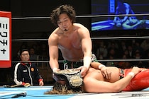 【新日本】37歳誕生日・ジェイクがIWGP2冠王・辻を絞殺