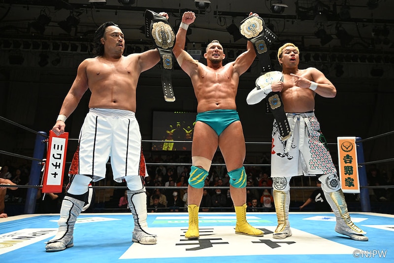 【新日本】毘沙門チンがTMDKを熱戦撃破でNEVER6人タッグ奪取 「もっとベルトかき集める」