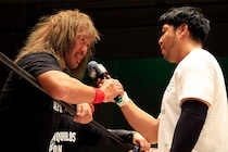 【NOAH】内藤10ヶ月ぶり聖地リングも…GHCタッグへKENTAがRYUSEI完全粉砕、内藤と公開大舌戦