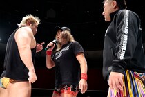 【NOAH】征矢&近藤がGHCタッグ挑戦表明も…王者・内藤&BUSHI「情熱不足」指摘 LTJ初の4人そろい踏みで快勝