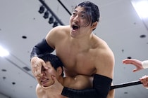 【NOAH】「教員免許なんて燃やせ」OZAWA“体育教師への恨み"爆発 元教師の新人・小柳に圧勝