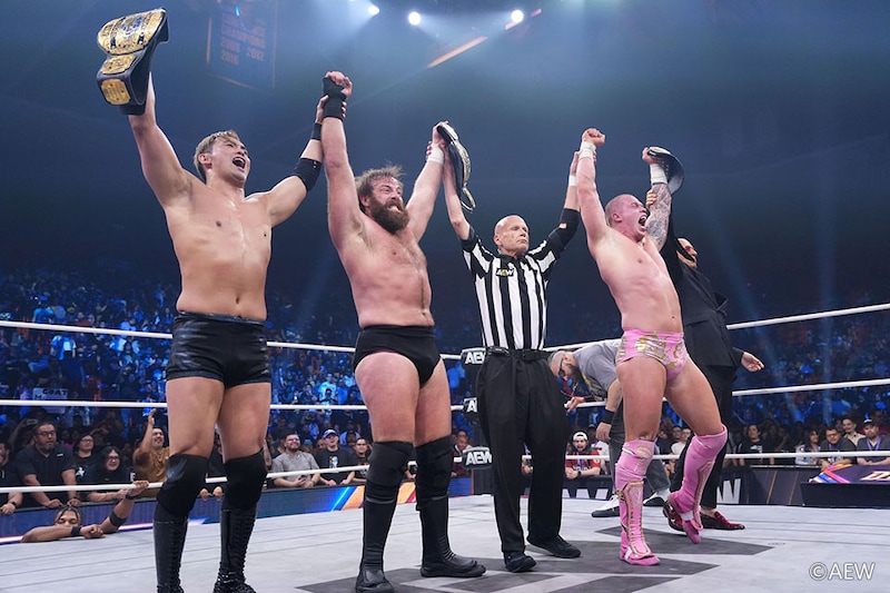 【AEW】オカダが2冠王に フレッチャー&デイビスと緊急挑戦でAEW世界トリオ王座を奪取