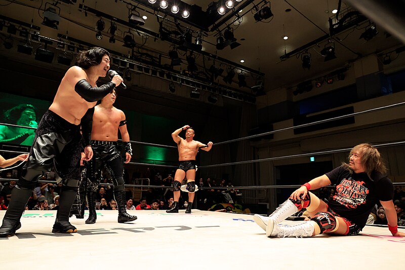 【NOAH】OZAWAが内藤面前でついにデスティーノ発射 「詐欺師に騙されて金がないんだろ?」GHCタッグへ禁忌連発