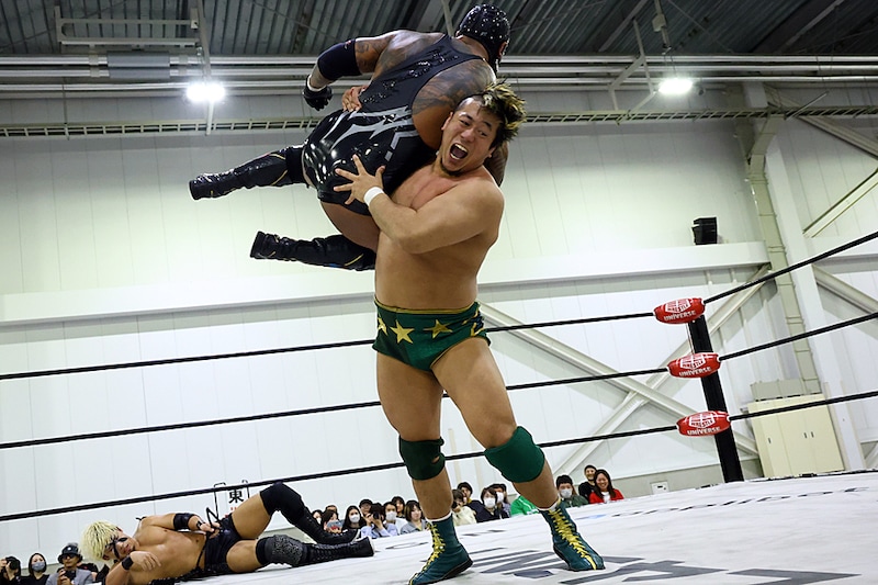 【NOAH】GHCヘビー最終前哨戦で王者Yoshiki大暴れ T2000X単身ナデ斬り&ウルフKOで「狼を必ず退治してやる」