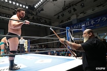 【新日本】「お前なんていつでも投げれんだよ」 ウルフが一騎打ちへファレに「真っ向勝負」を要求