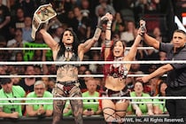 【WWE】WWE女子王者リアが初陣登場 カブキ・ウォリアーズに快勝もイヨと別れの抱擁