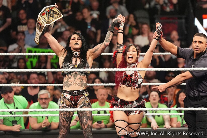 【WWE】WWE女子王者リアが初陣登場 カブキ・ウォリアーズに快勝もイヨと別れの抱擁