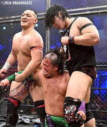 【DRAGONGATE】帆希が金網6WAYで惨敗 剃髪&PSYPATRA解散も…決別シュンに「ありがとうございました」