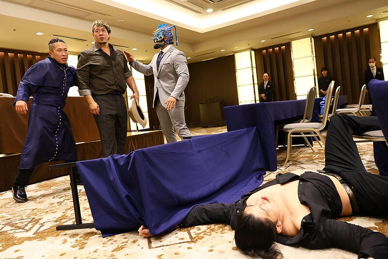 【NOAH】GHCヘビー調印式でYoshiki大荒れ シェインと激論、OZAWAをテーブル葬 両国試合順はオープニングで発表