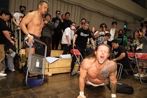 【NOAH】KENTAが無慈悲“腰殺し"で王者シェインに猛攻 8日後GHC戦へ「勝つためだったら何でもやる」