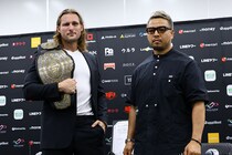 【NOAH】王者シェインが「ヒーロー完全粉砕」を予告 KENTAは「勝つためなら何でもする」 5・13後楽園GHC戦へ調印式