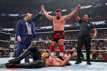 【WWE】バックラッシュ幕開け ブレイカーがロリンズをスピアー葬