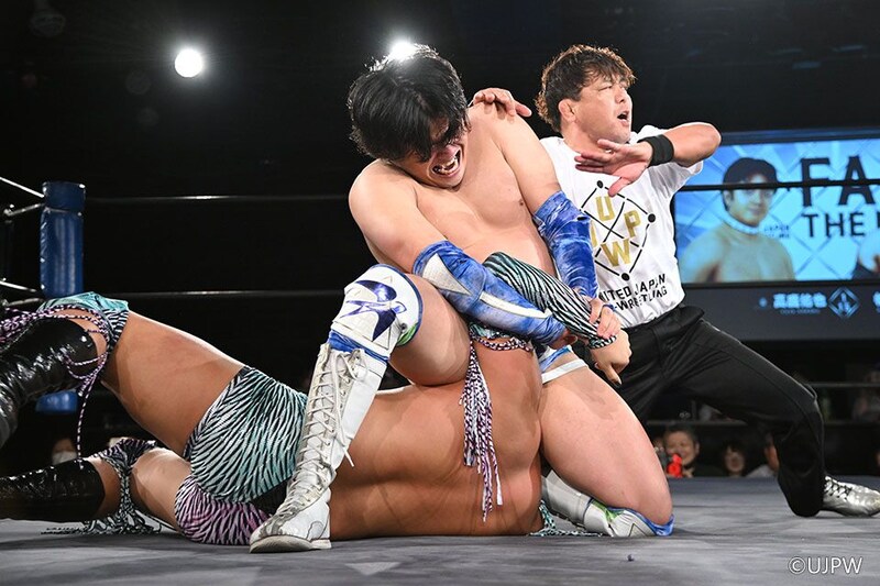 【UJPW】高鹿が鮮やかギブアップ勝ち 帆希敗戦も「俺がケンカを売りたいのはプロレス連盟」