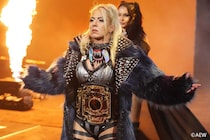 【AEW】AEW女子世界王者テクラがスターダムのロゴにツバ 6・28『Forbidden Door』へ「スターダムに死を宣告する」