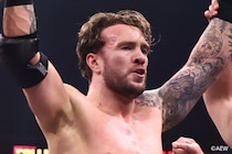 【AEW】オスプレイがファンタズモとの一騎打ちに快勝 オーエン杯決勝戦へストリックランドと乱闘