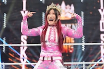 【WWE】イヨがクイーン・オブ・ザ・リング初優勝 サマースラムで女子世界王者リヴに挑戦決定