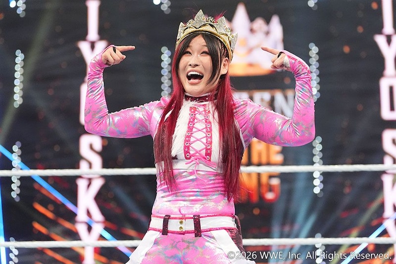 【WWE】イヨがクイーン・オブ・ザ・リング初優勝 サマースラムで女子世界王者リヴに挑戦決定