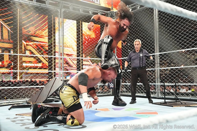 【WWE】ロリンズがブレイカーと今年3度目の一騎打ちで金網戦制す