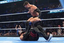 【WWE】元BULLET CLUB対決実現 ベイラーがタマとの一騎打ち制す