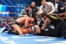 【WWE】翌日タッグ対決へ大乱闘 グンター&ゼインがパンク&コーディに勝利ならサマースラム統一WWE王座戦はフェイタル4WAYに