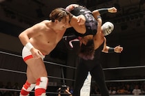 【DRAGONGATE】マシーン・J&LEONAがススム&KAGETORAに逆転勝利で初戦白星 優勝の先にベルト獲り視野