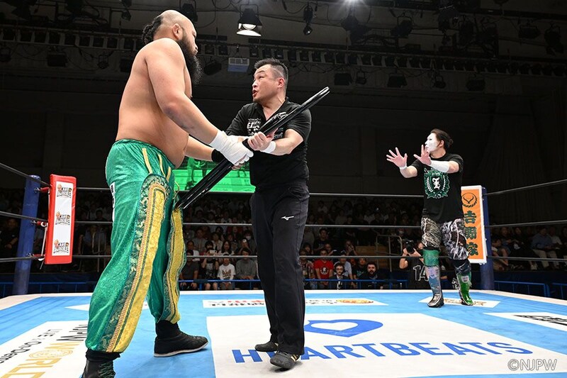 【新日本】ジェイクが反則偽装で同門オーカーンから3勝目強奪 乱闘寸前も和解