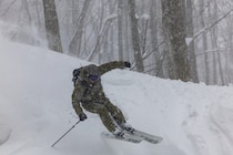 100日滑る執行役員・スマイルリゾート 八木達也 (やぎ たつや）