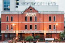 OMO7旭川で過ごす「春のスキー滞在」by 星野リゾート