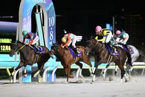 【レディスプレリュード】大激戦のゴール前！初ダート・ビヨンドザヴァレーが大外から差し切る