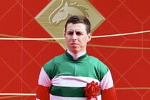 ダミアン・レーン騎手が騎乗停止