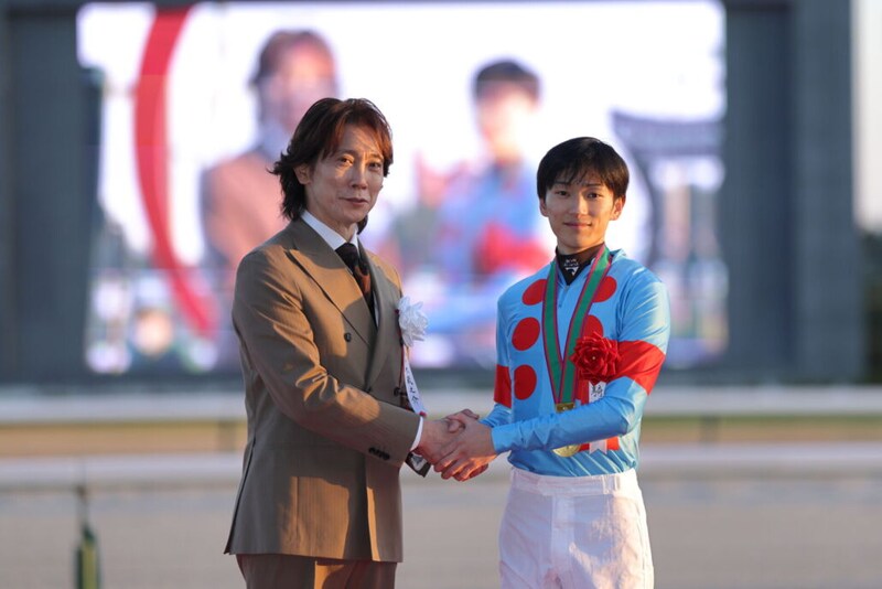 【チャンピオンズC】佐々木蔵之介がプレゼンターとして登壇「手に汗握る激闘に心震えた」