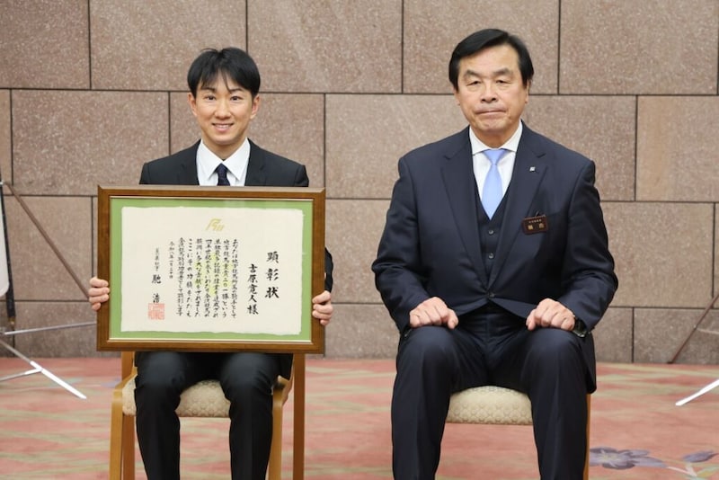 【金沢競馬】吉原寛人騎手「家族、ファン、関係者のおかげ」…地方重賞最多201勝で顕彰