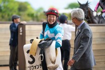 【京都4R】石神深一ラスト騎乗は7着、無事完走でターフに別れ