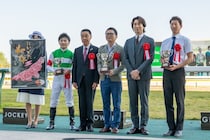 【新潟大賞典】俳優・佐々木蔵之介がプレゼンターで登場