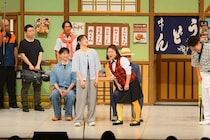 矢作師「競馬という素晴らしいスポーツを少しでも広げたい」…古川奈穂も新喜劇初挑戦を満喫