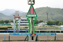 【北九州記念】2番人気デアヴェローチェは痛恨の出遅れ10着