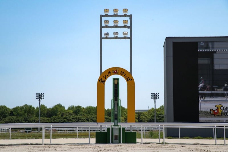 【名古屋競馬】落雷の影響で2R・3Rが取り止め…設備不良により開催一時中断