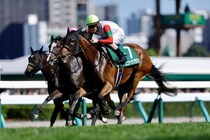 【クイーンS】ココナッツブラウンが重賞初制覇…北村友一騎手はJRA全10場重賞制覇