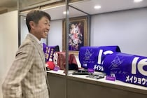 武豊「凱旋門賞は長い時間の目標であり夢」 …40周年特別展が札幌で開幕