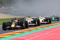 海外F1記者の視点｜残り3席に4人の候補……「贅沢な悩み」なんかじゃない。レッドブル陣営の来季ドライバー人事はバクーでさらに混迷？