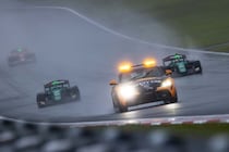 リヤウイングをつけましょう！　雨のSF富士で“いっぱいいっぱい”だったセーフティカーのアップデートを坪井翔が提言