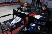 スーパーフォーミュラのドライバーがレース中に車酔い！？　いつまでも雨の止まない富士戦で起きた珍現象