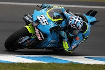 ラウル・フェルナンデス、MotoGPクラス初優勝！　ベッツェッキがペナルティ跳ね除け3位｜MotoGPオーストラリアGP決勝