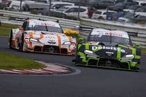 王者トムスがまさかのダブルリタイア。フロントグリルの汚れがトラブルを誘発か……au坪井「運が悪かったとしか言いようがない」｜スーパーGT第7戦オートポリス