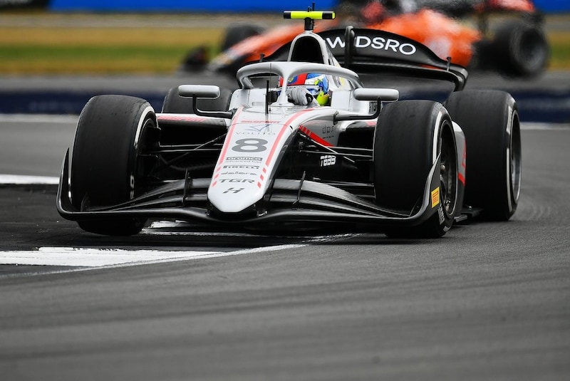 “ハイテックTGR”の持つ役割とは？　F2参戦の宮田莉朋に3シーズン目はあるのか？　欧州フォーミュラの気になる疑問を加地ディレクターに聞く