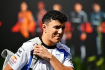 レッドブル昇格が噂されるハジャー、自身の将来はもう聞かされている？　記者からの“尋問”に思わず吹き出す