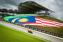 MotoGPマレーシアGP、Moto3前の赤旗でスケジュール変更。Moto2決勝を後回し、予定通り16時からMotoGP決勝へ